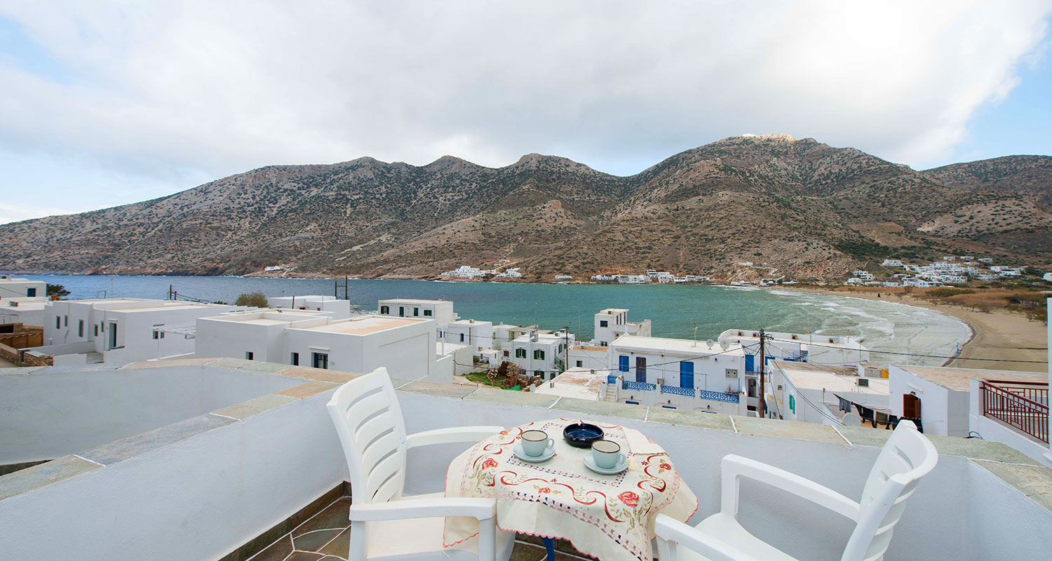 Stay at Kamares of Sifnos with sea views