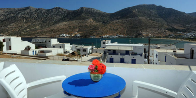 Rooms in Sifnos with sea view