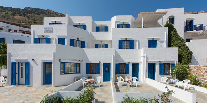 Loumidis rooms at Sifnos